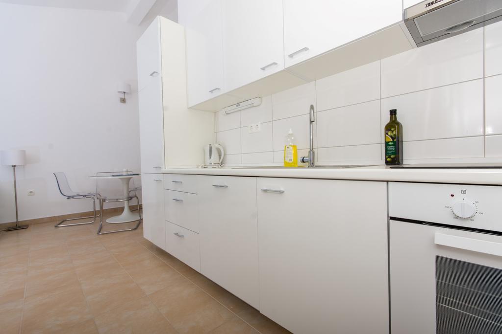 Apartment Flynn Trogir Exterior foto