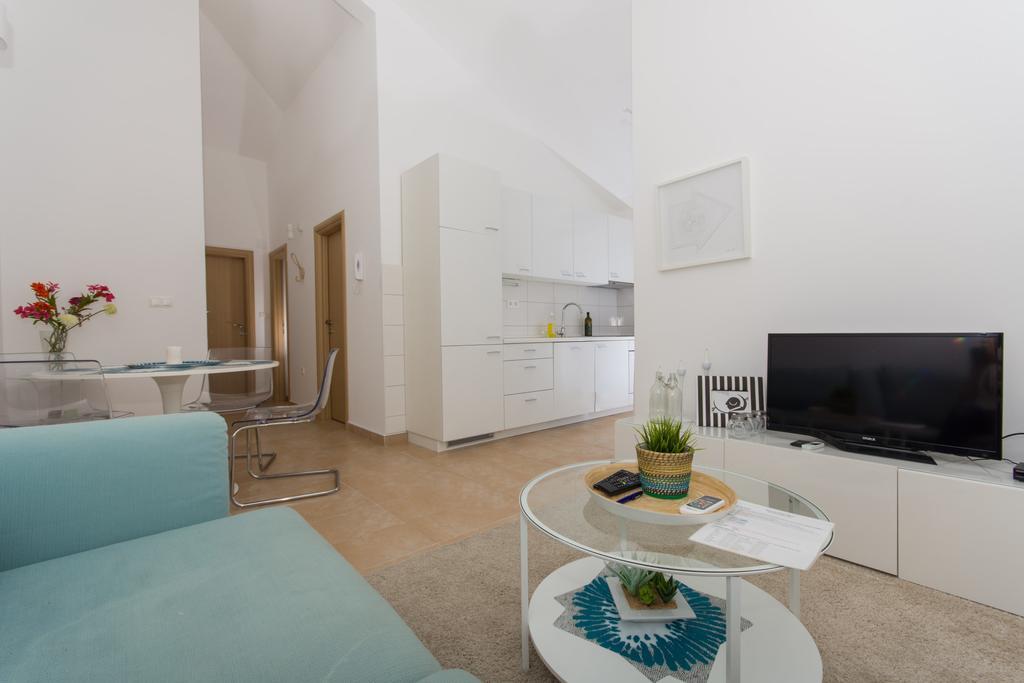 Apartment Flynn Trogir Exterior foto
